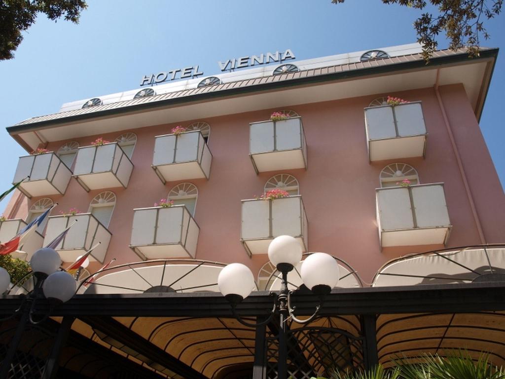 Hotel Vienna Ostenda E Ristorante Il Danubio Римини Экстерьер фото