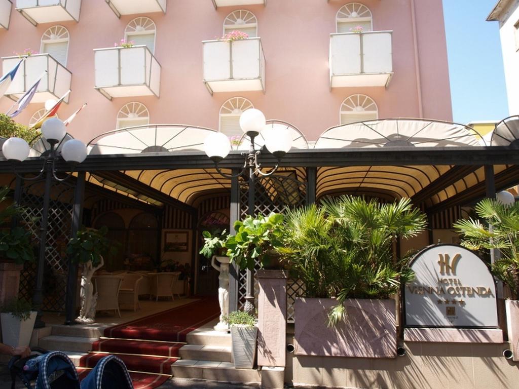 Hotel Vienna Ostenda E Ristorante Il Danubio Римини Экстерьер фото